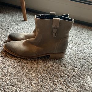 Crevo size 9 ankle boots!!